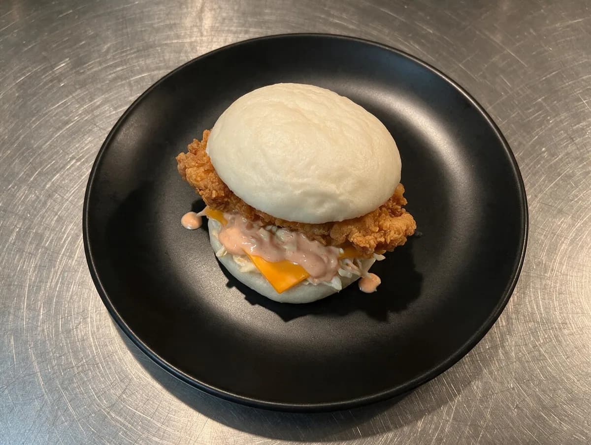 Crispy Chicken Bao Burger