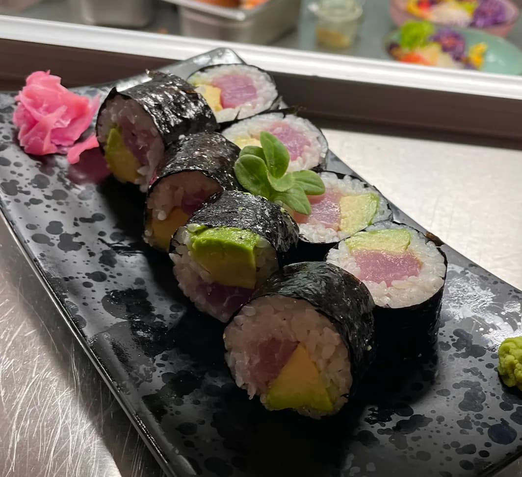 Futo-Maki Yellowfin Tuna, Avocado, Gurke